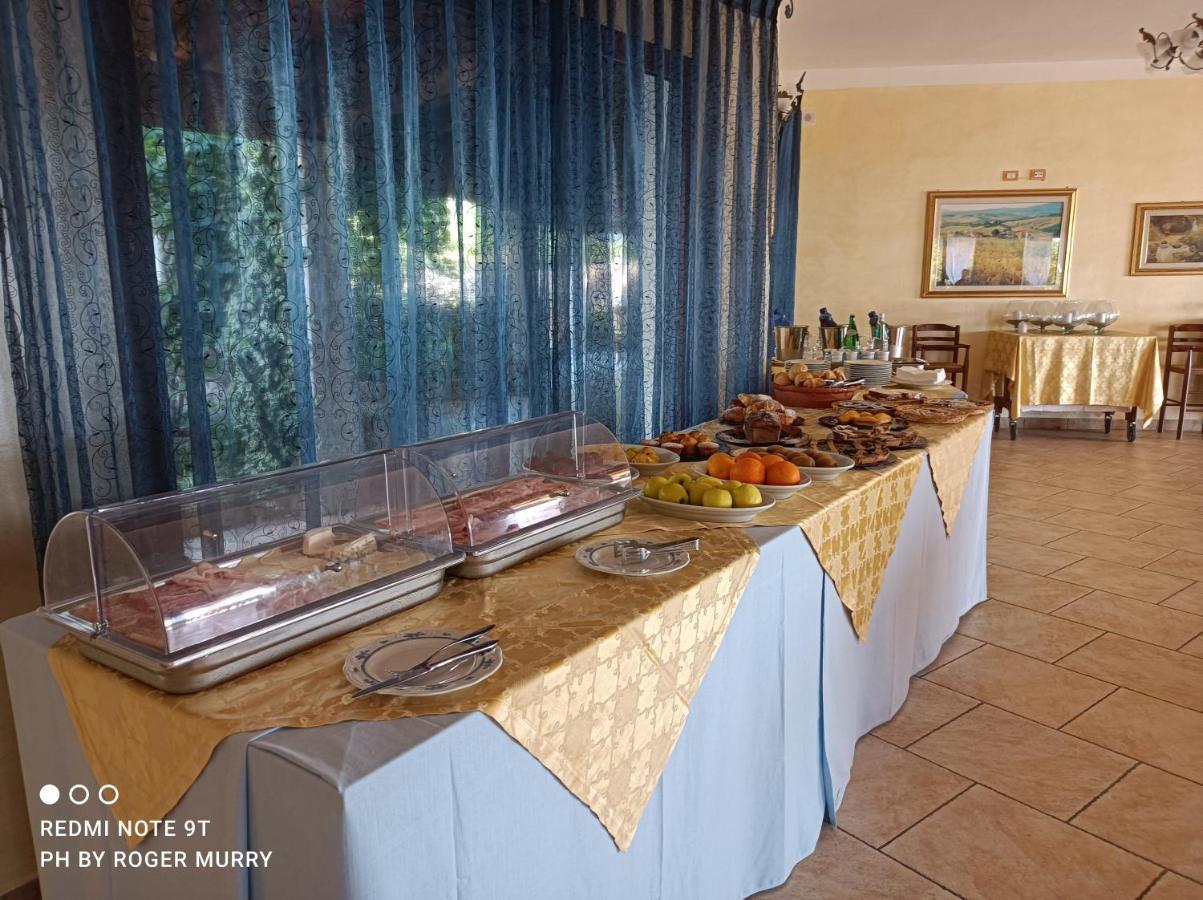 Hotel Lu Baroni بودوني المظهر الخارجي الصورة